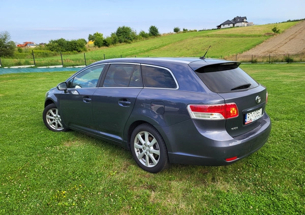 Toyota Avensis cena 34900 przebieg: 175145, rok produkcji 2009 z Rzeszów małe 154